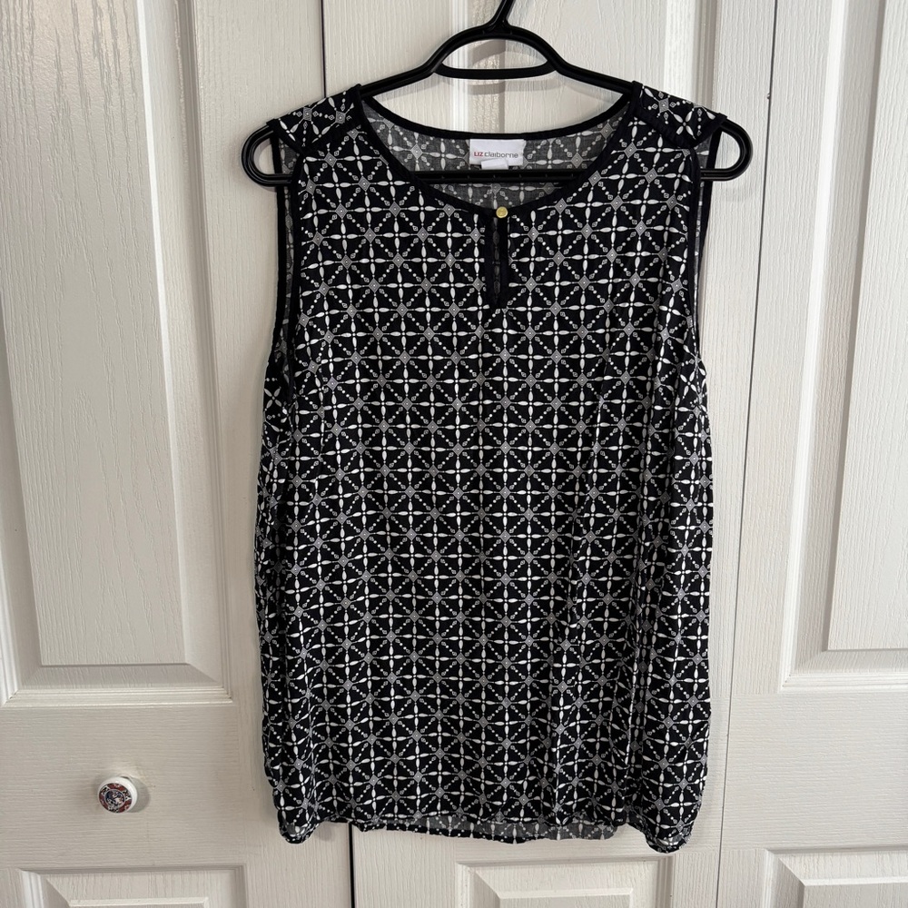 Liz Claiborne black white pattern tank size large